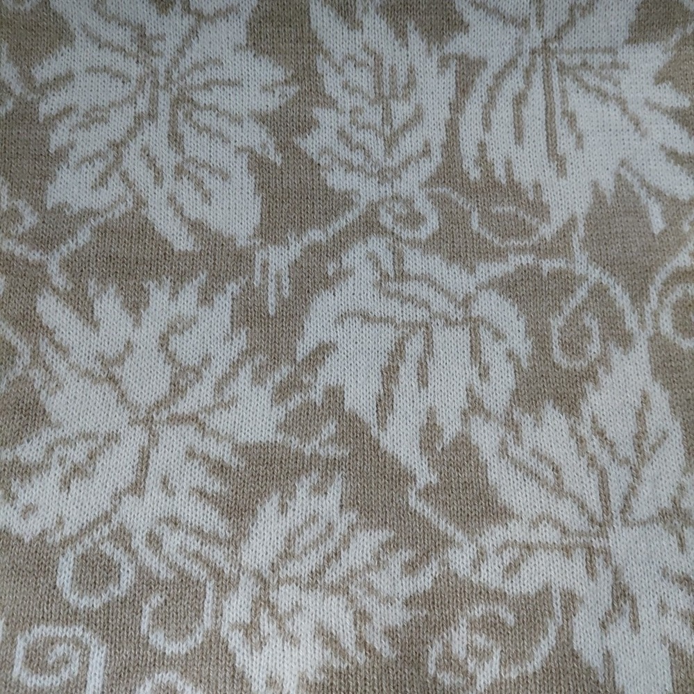 Isotoner Scarf Cozy Beige Cream Leave Vine Wool Warm Botanical Luxury Minimalist - Picture 2 of 4